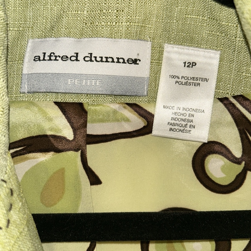 Alfred Dunner Size 12 Petite Green Lined Jacket - Picture 6 of 16